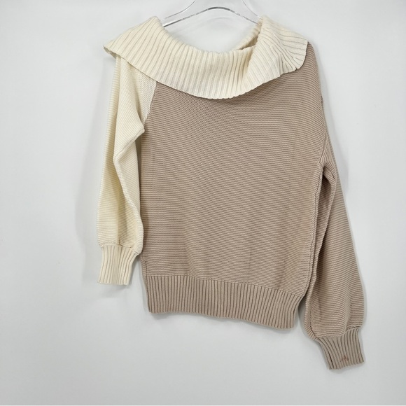 Jeannie Mai X INC Tao Off-The-Shoulder Colorblocked Sweater Size XS NWT - Picture 3 of 7